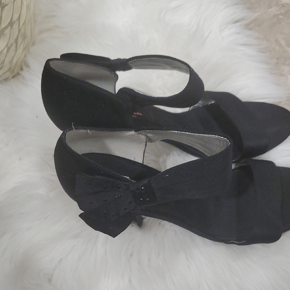 MIA Elegant Black Heels - Picture 8 of 12